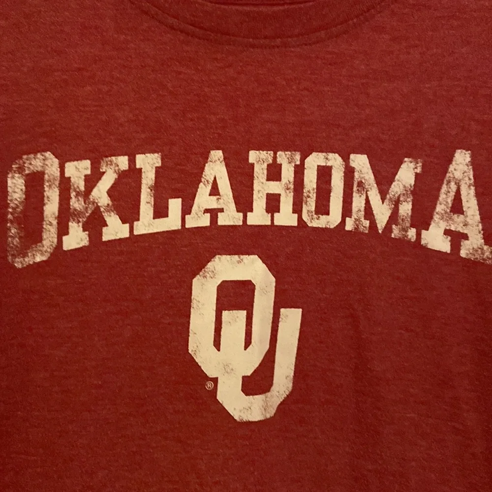 NCAA Oklahoma OU T-Shirt Mens Size Small 🔥 - Picture 2 of 4